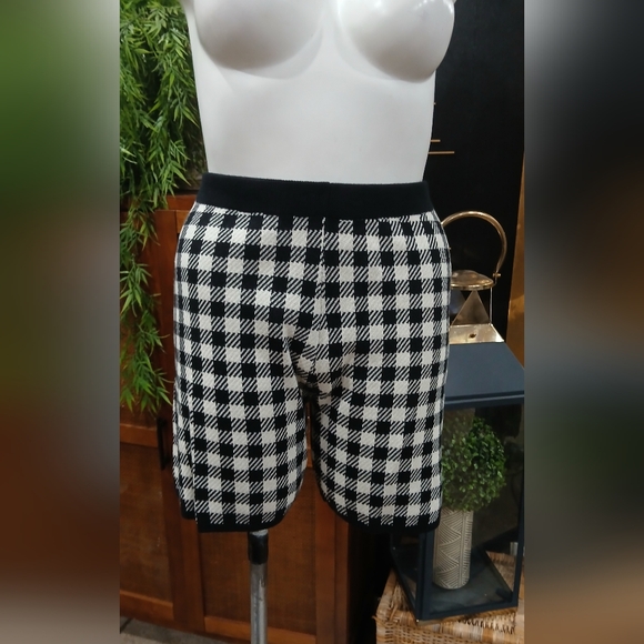 Black and White Checkered Women Shorts - Picture 6 of 9